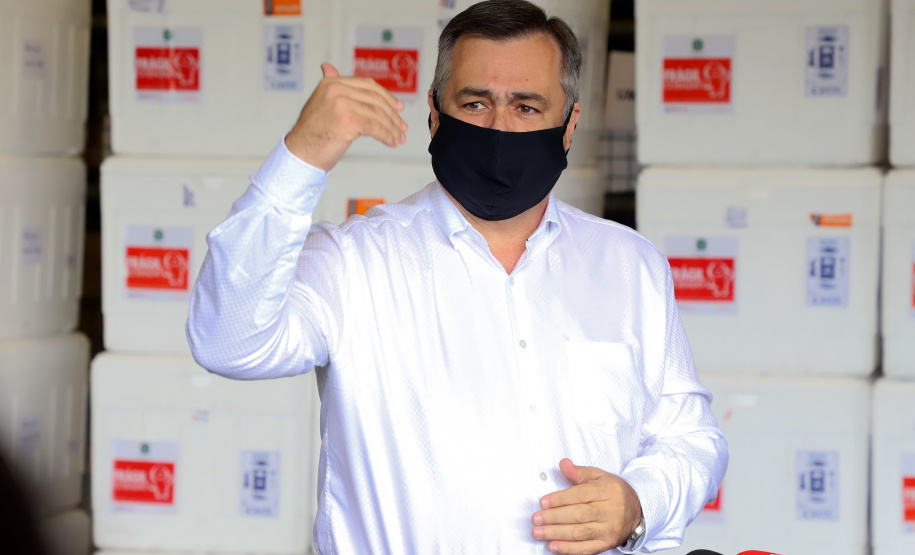 São 303.000 doses da Covishield, da Universidade de Oxford/Astrazeneca/Fiocruz, e 6.200 doses da Coronavac. Doses serão distribuídas às 22 Regionais do Paraná a partir das 8h desta sexta-feira (29). Foto: Ari Dias/AEN