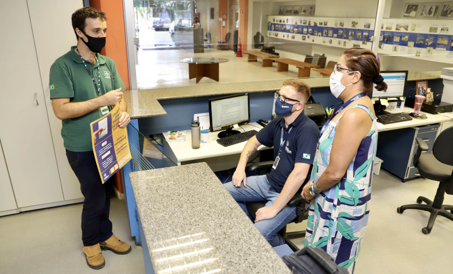 Neste dia 1º de maio, Dia do Trabalhador, a Portos do Paraná destaca a importância do trabalho portuário para a manutenção de diversas atividades econômicas no Estado, direta ou indiretamente. - Fotos: Arquivo/ Claudio Neves/Portos do Paraná