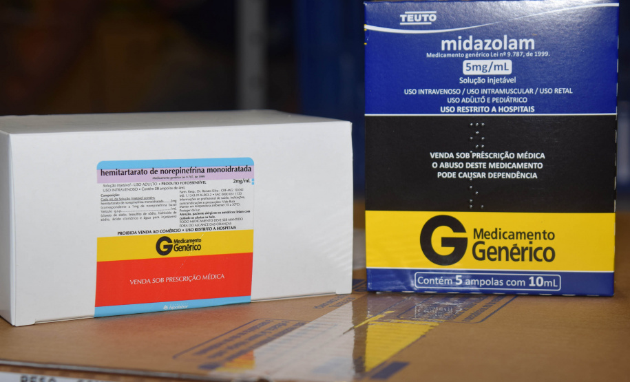 A Secretaria de Estado da Saúde (Sesa) enviou nesta sexta-feira (30) junto com as vacinas, mais 141.637 medicamentos do chamado ?kit de intubação? adquiridos por meio de uma compra própria da pasta, para aproximadamente 60 hospitais do Plano de Atendimento Covid-19 no Paraná. Este lote é o quarto enviado somente este mês. - Curitiba, 30/04/2021 - Foto: Américo Antonio/SESA