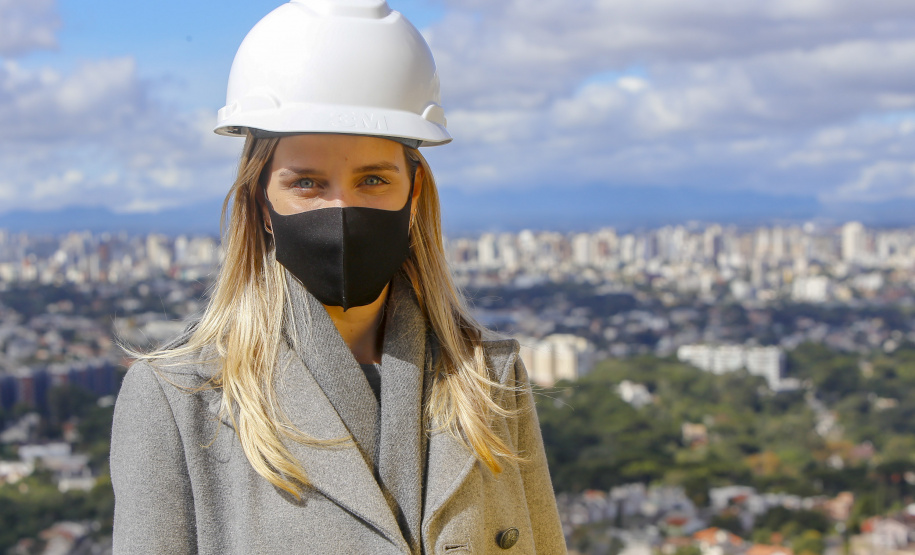 Os rostos e as histórias por trás do recorde de empregos criados no Paraná em 2021 - 
Engenheira civil Juliana Janoski Zandoná  -  Foto: Gilson Abreu/AEN