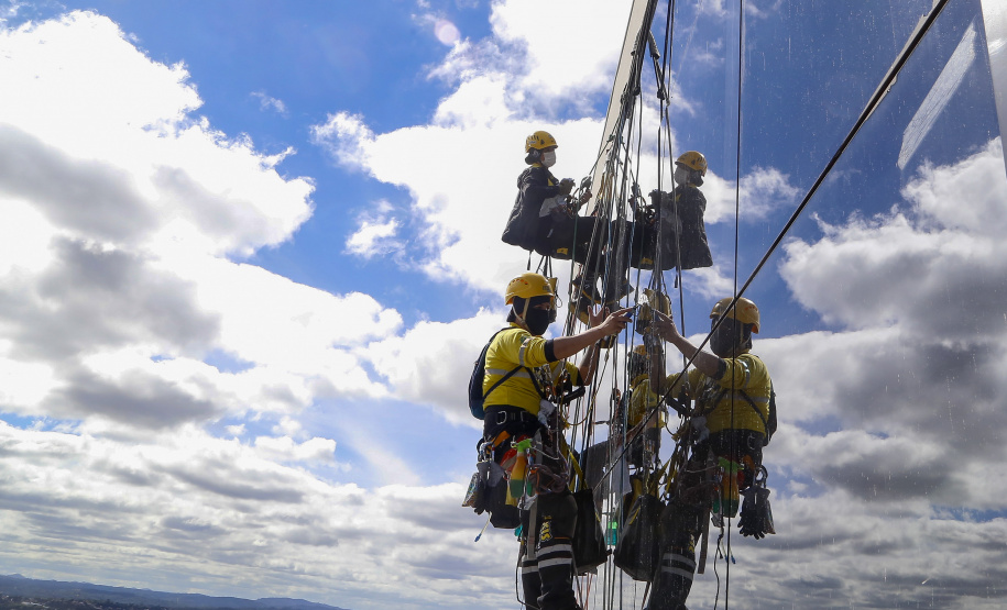 Os rostos e as histórias por trás do recorde de empregos criados no Paraná em 2021 - Dia do Trabalho
Foto Gilson Abreu/AEN