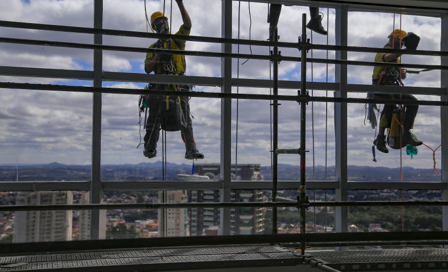Os rostos e as histórias por trás do recorde de empregos criados no Paraná em 2021 - Dia do Trabalho
Foto Gilson Abreu/AEN
