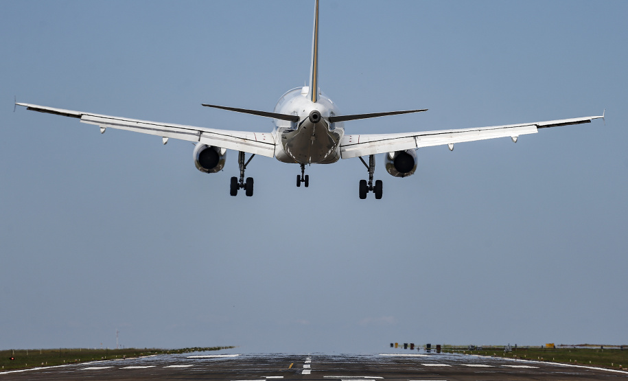 AEROPORTO FOZ DO IGUAÇU - 07-04-2021 - AEROPOR DE FOZ DO IGUAÇU / FOTO: JONATHAN CAMPOS/ AEN