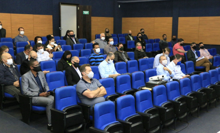 O projeto da Nova Ferroeste ganha, a cada dia, novos capítulos que ajudam essa história a avançar. Nesta semana, em Toledo, foi realizada uma reunião de trabalho com prefeitos e vereadores da região Oeste, além de lideranças sociais e empresariais - Foto: Arquivo GT Ferroeste