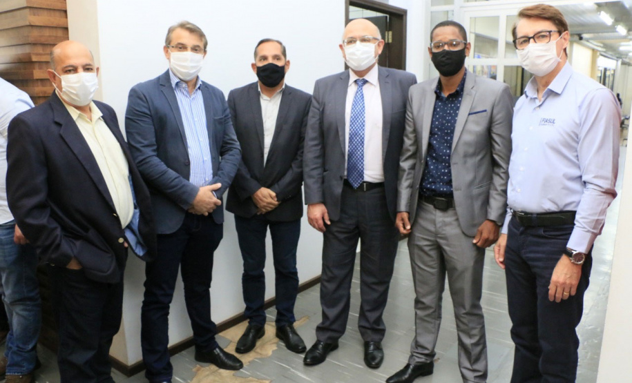 O projeto da Nova Ferroeste ganha, a cada dia, novos capítulos que ajudam essa história a avançar. Nesta semana, em Toledo, foi realizada uma reunião de trabalho com prefeitos e vereadores da região Oeste, além de lideranças sociais e empresariais - Foto: Arquivo GT Ferroeste