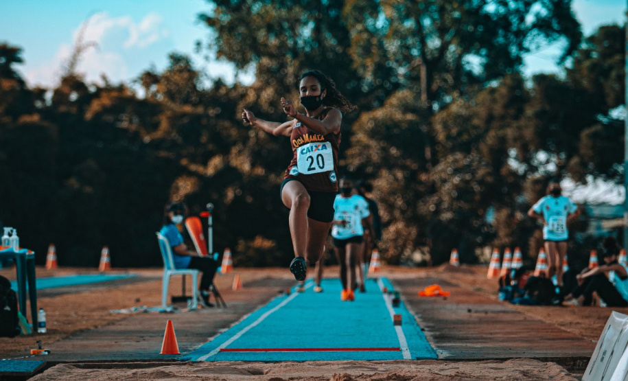 O Centro Nacional de Treinamento de Atletismo (CNTA), localizado em Cascavel, recebeu neste fim de semana a sua primeira competição oficial. O evento-teste aconteceu com a realização do 54º Campeonato Paranaense de Atletismo Sub-20, realizado pela Federação de Atletismo do Paraná (FAP).  -   Cascavel, 02/05/2021  -  Foto: Paraná Esporte