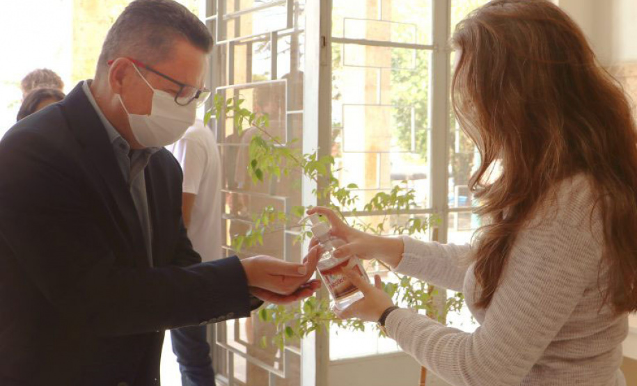 Na tarde deste domingo (2), a Universidade Estadual de Ponta Grossa (UEPG) iniciou a primeira etapa das provas do vestibular 2020. Os inscritos disputaram 1415 vagas em 39 cursos. - Ponta Grossa, 02/05/2021 - Fotos: Aline Jasper e Luciane Navarro