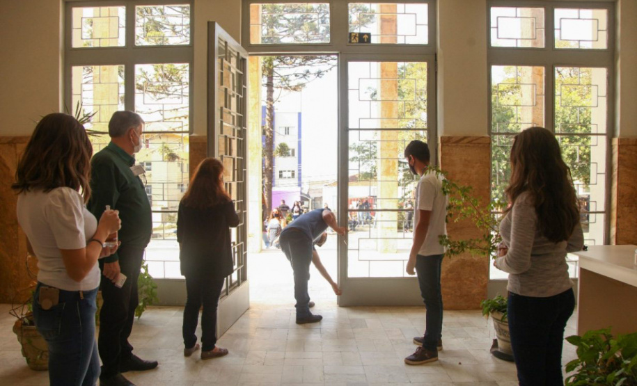 Na tarde deste domingo (2), a Universidade Estadual de Ponta Grossa (UEPG) iniciou a primeira etapa das provas do vestibular 2020. Os inscritos disputaram 1415 vagas em 39 cursos. - Ponta Grossa, 02/05/2021 - Fotos: Aline Jasper e Luciane Navarro