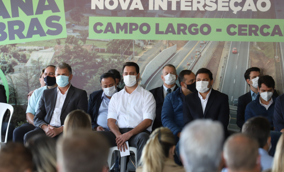 Viaduto Campo Largo O governador Carlos Massa Ratinho Junior inaugura nesta segunda-feira (3), o viaduto Prefeito Marcelo Puppi e passarela William Haj Mussi, no Km 109 da BR-277, nas proximidades do Cercadinho em Campo Largo. 03/05/2021 - Foto: Geraldo Bubniak/AEN