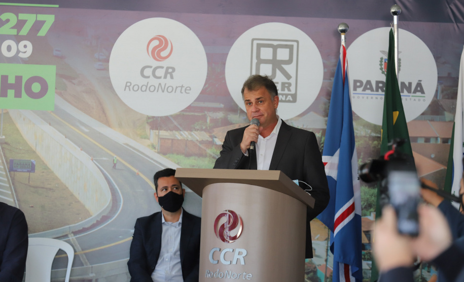 Viaduto Campo Largo O governador Carlos Massa Ratinho Junior inaugura nesta segunda-feira (3), o viaduto Prefeito Marcelo Puppi e passarela William Haj Mussi, no Km 109 da BR-277, nas proximidades do Cercadinho em Campo Largo. Prefeito Maurício Rivabem. 03/05/2021 - Foto: Geraldo Bubniak/AEN