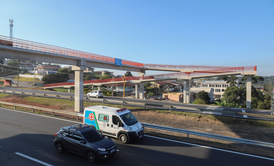Viaduto Campo Largo O governador Carlos Massa Ratinho Junior inaugura nesta segunda-feira (3), o viaduto Prefeito Marcelo Puppi e passarela William Haj Mussi, no Km 109 da BR-277, nas proximidades do Cercadinho em Campo Largo. 03/05/2021 - Foto: Geraldo Bubniak/AEN