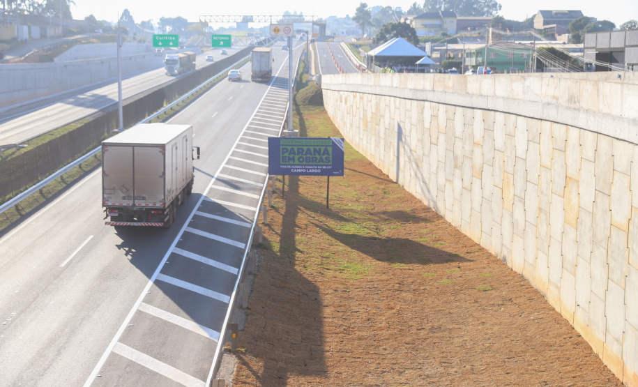 Viaduto Campo Largo O governador Carlos Massa Ratinho Junior inaugura nesta segunda-feira (3), o viaduto Prefeito Marcelo Puppi e passarela William Haj Mussi, no Km 109 da BR-277, nas proximidades do Cercadinho em Campo Largo. 03/05/2021 - Foto: Geraldo Bubniak/AEN