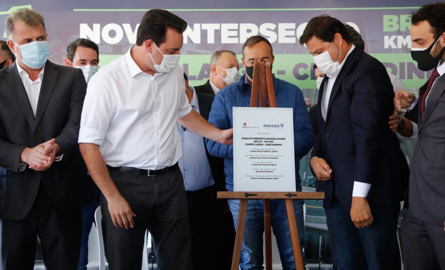 O governador Carlos Massa Ratinho Junior inaugura nesta segunda-feira (3), o viaduto Prefeito Marcelo Puppi e passarela William Haj Mussi, no Km 109 da BR-277, nas proximidades do Cercadinho em Campo Largo. 03/05/2021 - Foto: Jonathan Campos/AEN