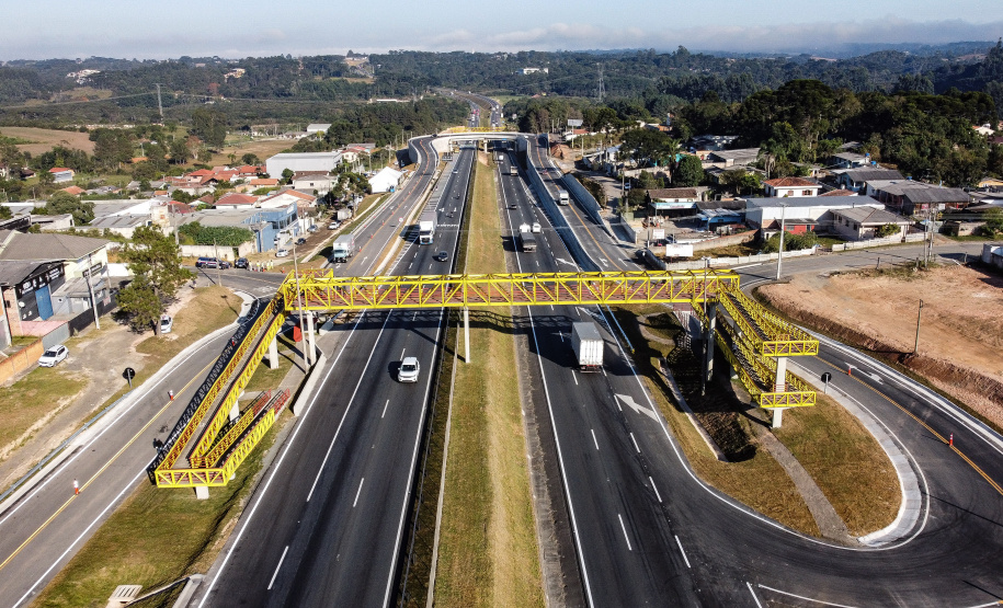 O governador Carlos Massa Ratinho Junior inaugura nesta segunda-feira (3), o viaduto Prefeito Marcelo Puppi e passarela William Haj Mussi, no Km 109 da BR-277, nas proximidades do Cercadinho em Campo Largo. 03/05/2021 - Foto: Jonathan Campos/AEN