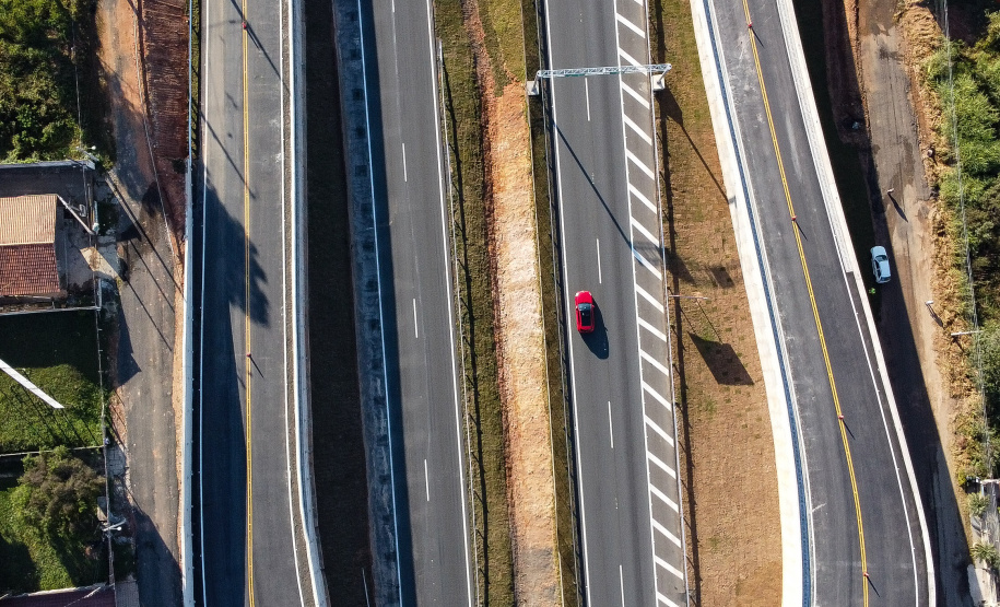 O governador Carlos Massa Ratinho Junior inaugura nesta segunda-feira (3), o viaduto Prefeito Marcelo Puppi e passarela William Haj Mussi, no Km 109 da BR-277, nas proximidades do Cercadinho em Campo Largo. 03/05/2021 - Foto: Jonathan Campos/AEN