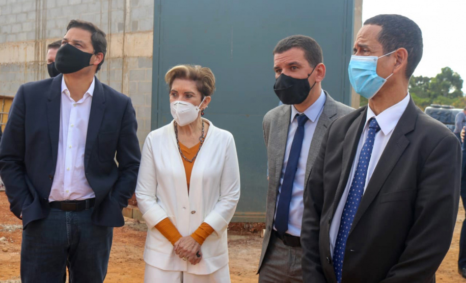 A construção da Cadeia Pública de Ponta Grossa, nos Campos Gerais, segue em andamento e já tem 60% das obras executadas. A previsão é que a entrega seja feita ao Departamento Penitenciário do Paraná (Depen-PR) ainda neste ano. O secretário da Segurança Pública, Romulo Marinho Soares, visitou as obras e destacou que a unidade faz parte de um projeto do Governo do Estado de ampliação do sistema prisional do Paraná. - Ponta Grossa, 03/05/2021 - Foto: SESP/PR