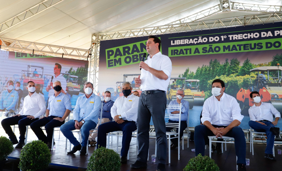 Governador Carlos Massa Ratinho Junior entrega primeiro trecho de pavimentacao da pr 364, Miguel Picheth, que liga Irati a Sao Mateus do Sul. - Irati, 03/05/2021 - Foto: Rodrigo Félix Leal/Infraestrutura