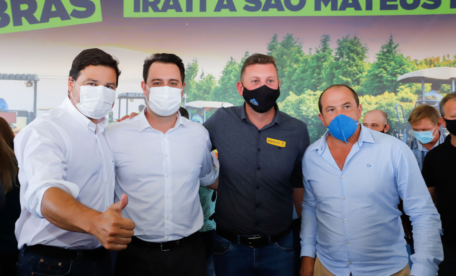 Governador Carlos Massa Ratinho Junior entrega primeiro trecho de pavimentacao da pr 364, Miguel Picheth, que liga Irati a Sao Mateus do Sul. - Irati, 03/05/2021 - Foto: Rodrigo Félix Leal/Infraestrutura