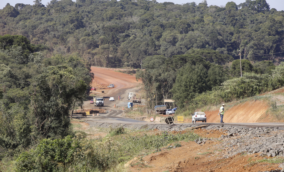 Governador Carlos Massa Ratinho Junior  entrega primeiro trecho de pavimentacao da pr 364, Miguel Picheth, que liga Irati a Sao Mateus do Sul
Foto Gilson Abreu/AEN
