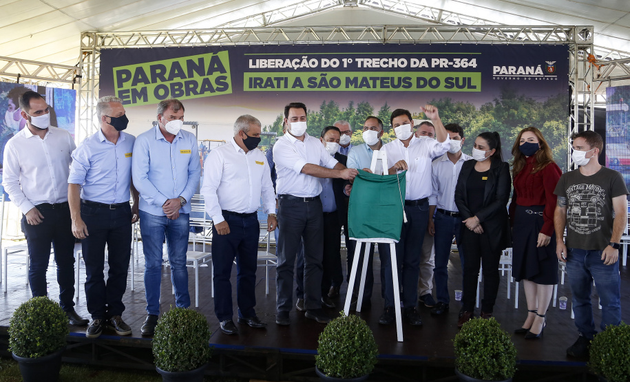 Governador Carlos Massa Ratinho Junior  entrega primeiro trecho de pavimentacao da pr 364, Miguel Picheth, que liga Irati a Sao Mateus do Sul
Foto Gilson Abreu/AEN