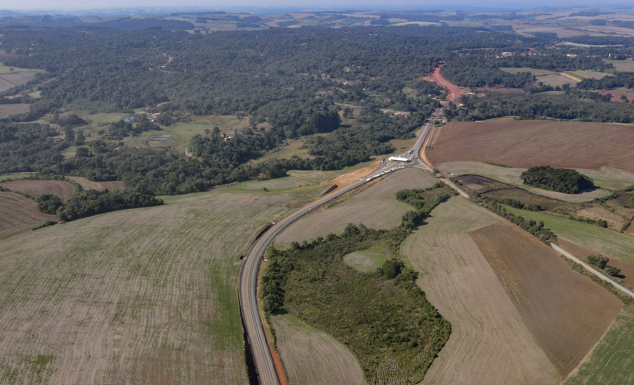 Governador Carlos Massa Ratinho Junior  entrega primeiro trecho de pavimentacao da pr 364, Miguel Picheth, que liga Irati a Sao Mateus do Sul
Foto Gilson Abreu/AEN