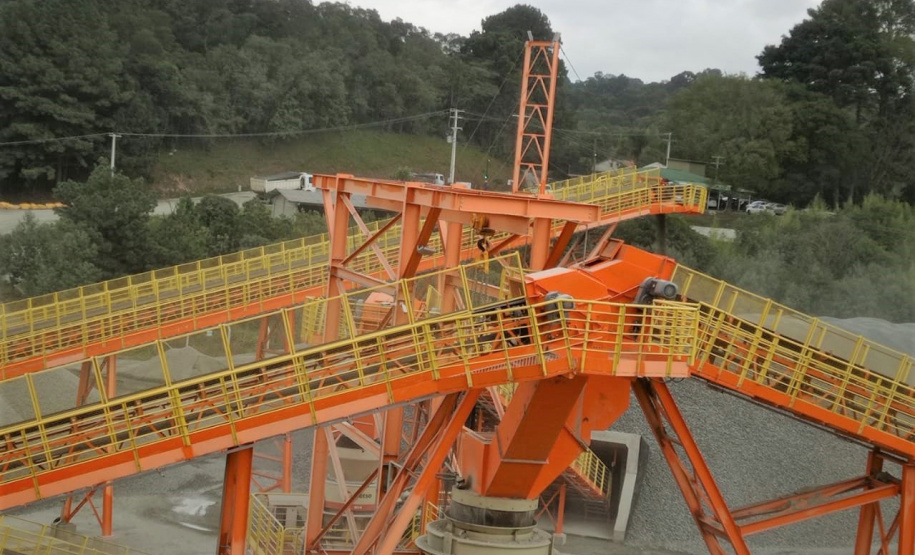 Em 2020, 181 municípios paranaenses e o Estado receberam R$ 25,44 milhões de Compensação Financeira pela Exploração de Recursos Minerais (CFEM) e de royalties pela exploração de petróleo e gás. A informação está no Informe Mineral 04/2021, divulgado pela Divisão de Geologia do Instituto Água e Terra (IAT), órgão vinculado à Secretaria do Desenvolvimento Sustentável e do Turismo (Sedest). - Curitiba, 03/05/2021 - Foto: IAT/SEDEST