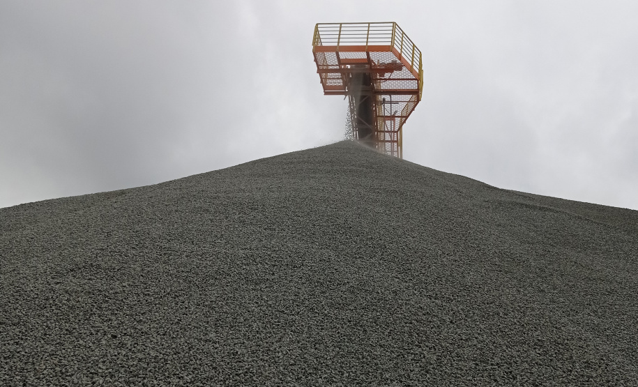 Em 2020, 181 municípios paranaenses e o Estado receberam R$ 25,44 milhões de Compensação Financeira pela Exploração de Recursos Minerais (CFEM) e de royalties pela exploração de petróleo e gás. A informação está no Informe Mineral 04/2021, divulgado pela Divisão de Geologia do Instituto Água e Terra (IAT), órgão vinculado à Secretaria do Desenvolvimento Sustentável e do Turismo (Sedest). - Curitiba, 03/05/2021 - Foto: IAT/SEDEST