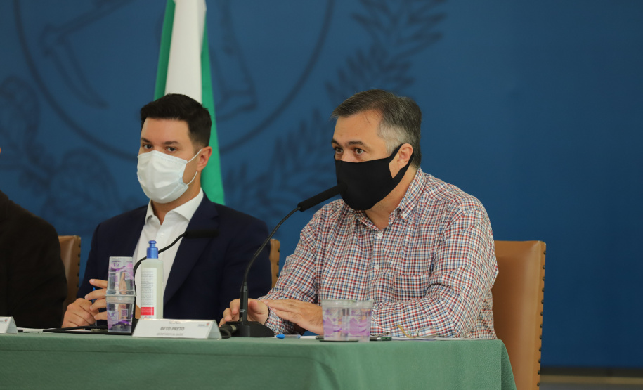 Coletiva Gov O governador Carlos Massa Ratinho Junior atende a imprensa nesta terça-feira (4) para falar sobre o retorno gradativo das aulas presenciais na rede estadual de ensino. Curitiba, 04/05/2021. Foto: Geraldo Bubniak/AEN