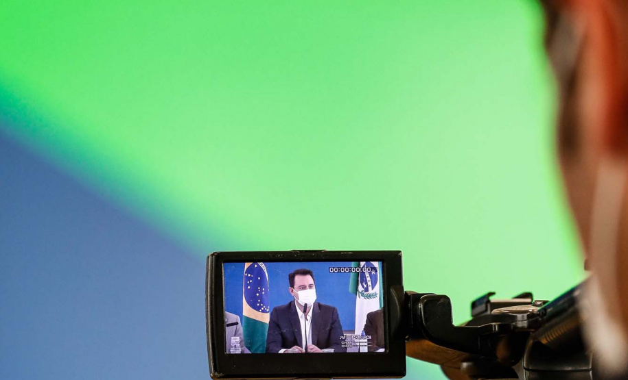 O governador Carlos Massa Ratinho Junior atende a imprensa nesta para falar sobre o retorno gradativo das aulas presenciais na rede estadual de ensino. Foto:Jonathan Campos/AEN