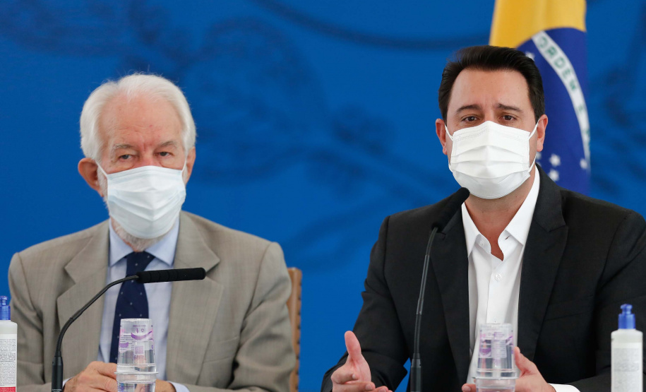 O governador Carlos Massa Ratinho Junior atende a imprensa nesta para falar sobre o retorno gradativo das aulas presenciais na rede estadual de ensino.Foto:Jonathan Campos/AEN