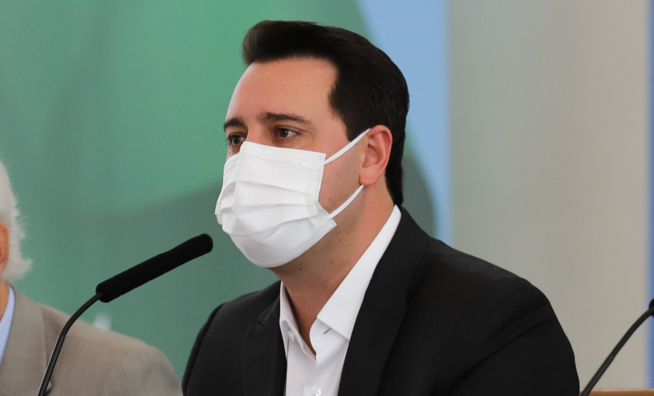 Coletiva Gov O governador Carlos Massa Ratinho Junior atende a imprensa nesta terça-feira (4) para falar sobre o retorno gradativo das aulas presenciais na rede estadual de ensino. Curitiba, 04/05/2021. Foto: Geraldo Bubniak/AEN