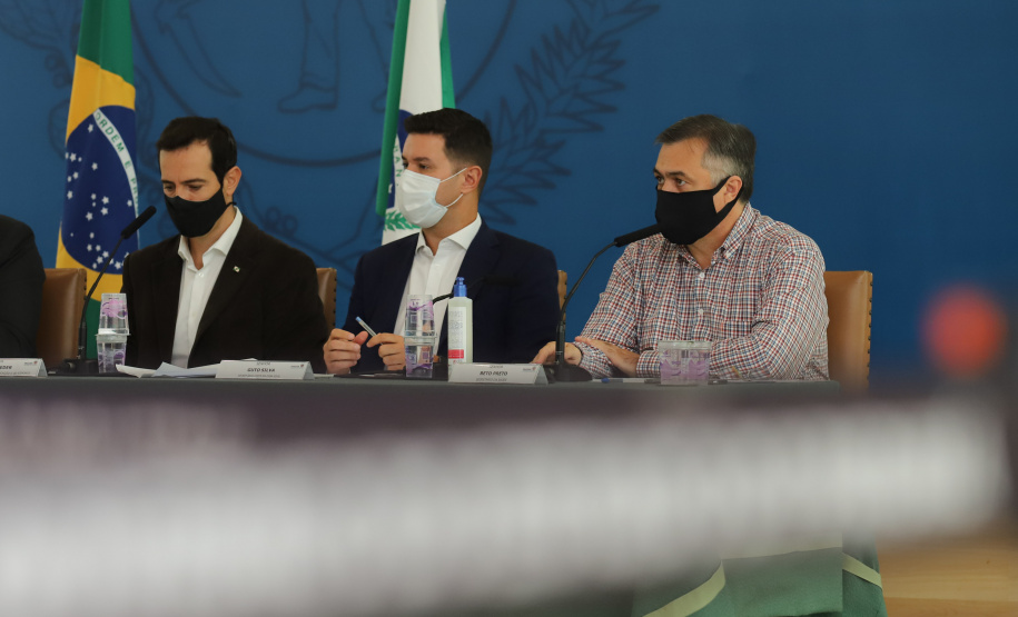 Coletiva Gov O governador Carlos Massa Ratinho Junior atende a imprensa nesta terça-feira (4) para falar sobre o retorno gradativo das aulas presenciais na rede estadual de ensino. Curitiba, 04/05/2021. Foto: Geraldo Bubniak/AEN