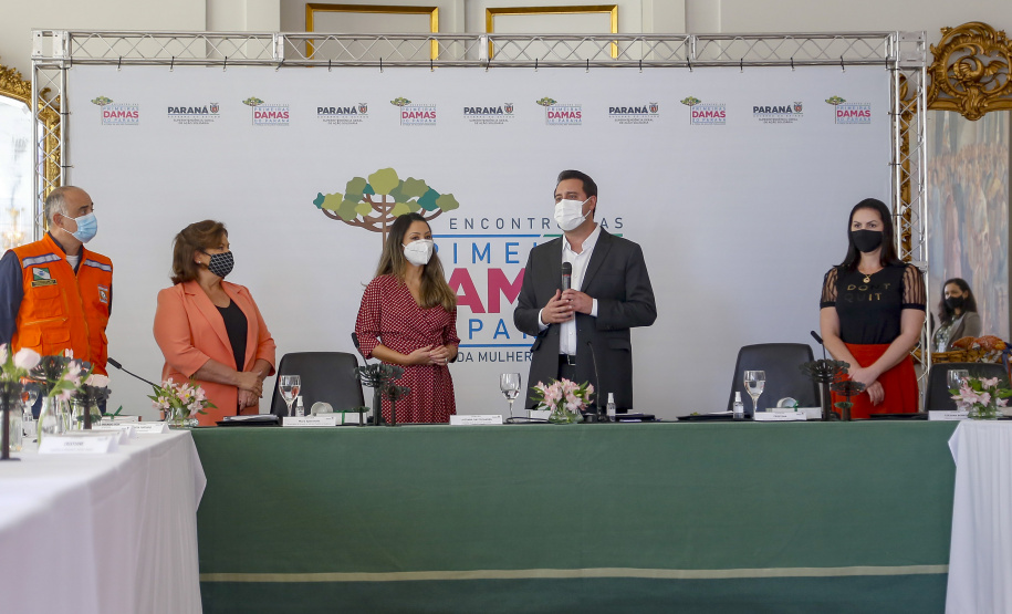 Encontro das primeiras damas do Paraná. Luciana Saito Massa
Foto Gilson Abreu/AEN