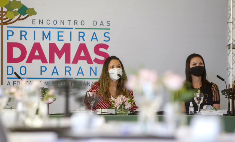Encontro das primeiras damas do Paraná. Luciana Saito Massa
Foto Gilson Abreu/AEN