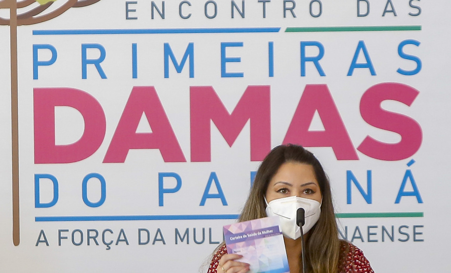 Encontro das primeiras damas do Paraná. Luciana Saito Massa
Foto Gilson Abreu/AEN