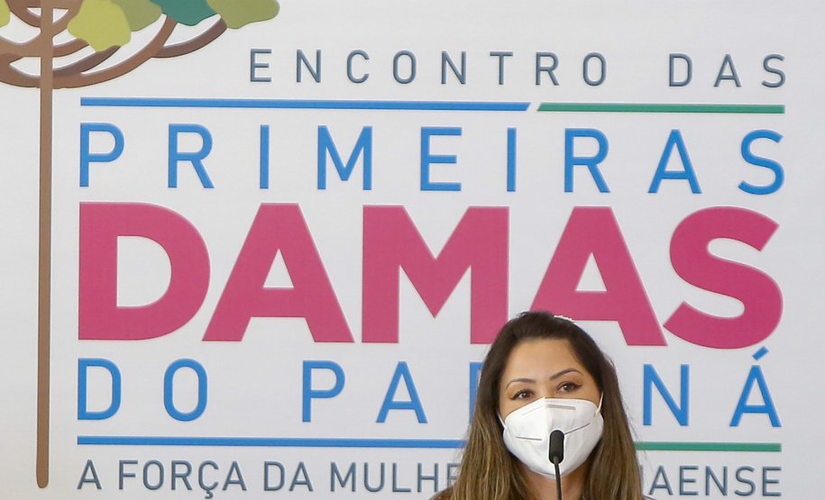 Encontro das primeiras damas do Paraná. Luciana Saito Massa
Foto Gilson Abreu/AEN