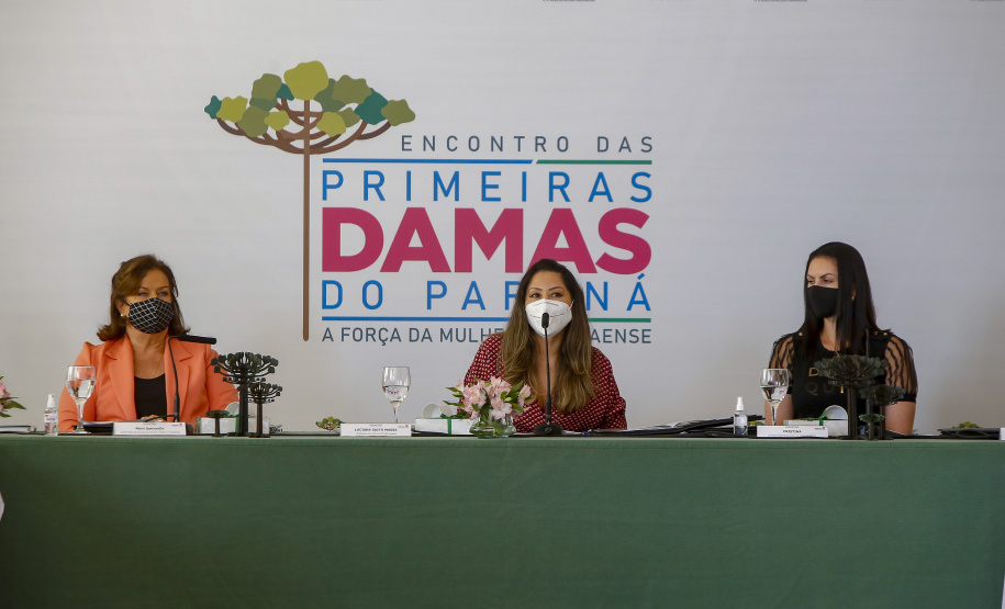 Encontro das primeiras damas do Paraná. Luciana Saito Massa
Foto Gilson Abreu/AEN