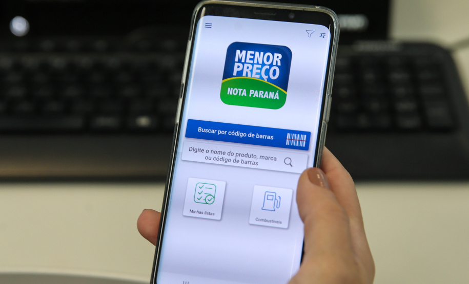 Aplicativo ajuda a economizar nas compras deste Dia das Mães. Foto: Geraldo Bubniak/AEN