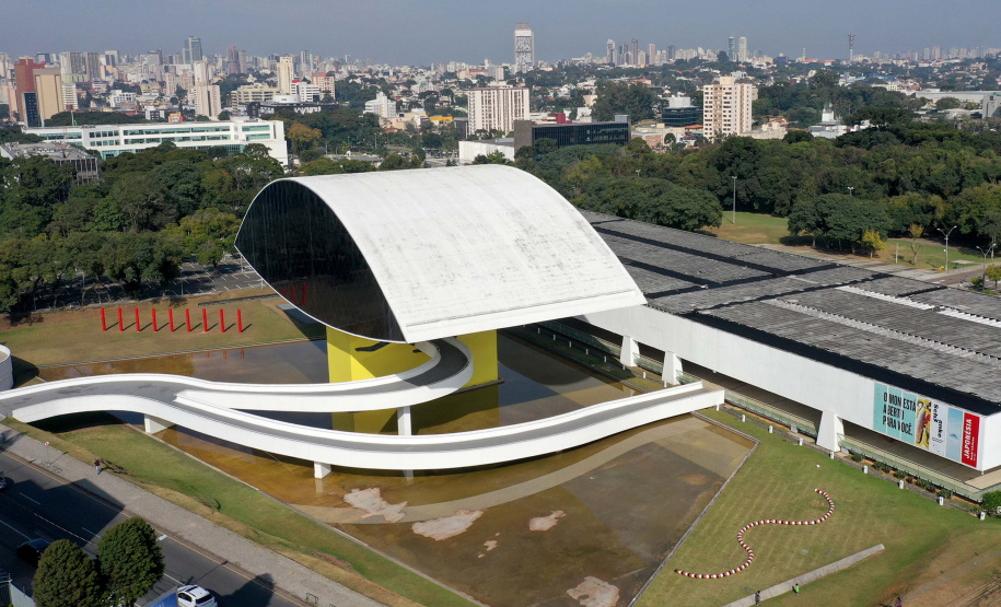 MON e MAC reabrem com novas exposições e protocolos de segurança. Foto: Alessandro Vieira/AEN