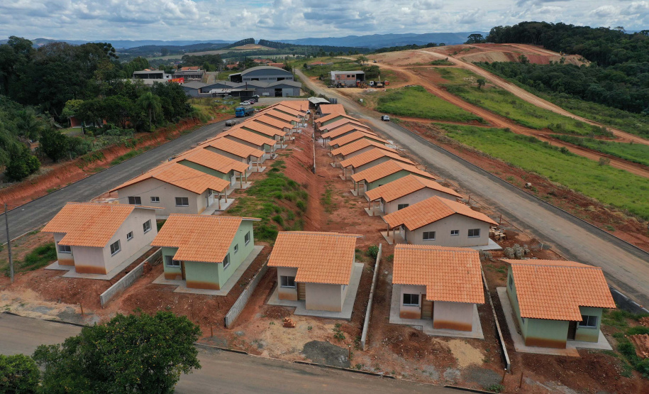 Obras habitacionais em Prudentópolis estão com 90% de conclusão. Foto: Alessandro Vieira/AEN