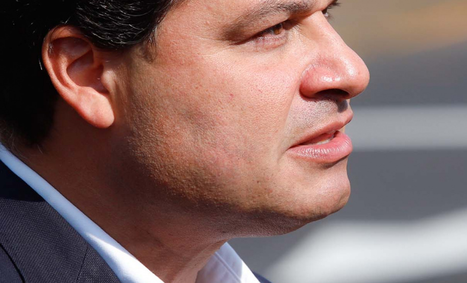 Nesta quarta-feira (05), o Secretário da Infraestrutura e Logística do Paraná, Sandro Alex, acompanhado do reitor da Universidade Estadual de Ponta Grossa, Miguel Sanches Neto, e da prefeita Elizabeth Schmidt, inaugurou o recapeamento asfáltico do campus de Uvaranas.Foto: Rodrigo Felix Leal/SEIL