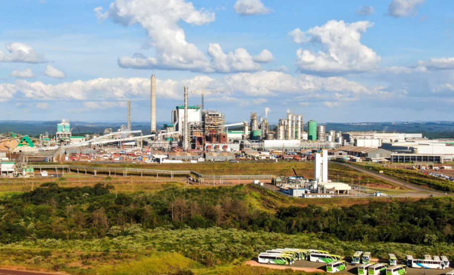 Klabin anuncia investimento adicional de R$ 2,6 bilhões no Paraná
.Foto:Rafael Chuí
