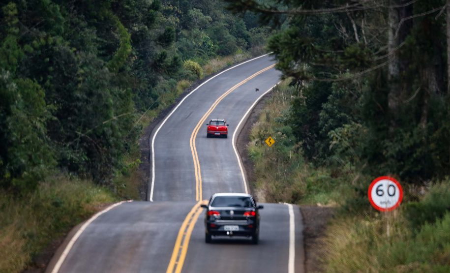 O governador Carlos Massa Ratinho Junior entregou nesta quinta-feira (06) as obras de pavimentação e recape asfáltico da Rodovia Municipal João Maria de Jesus, em Turvo, na Região Central do Paraná.Foto: Jonathan Campos/AEN