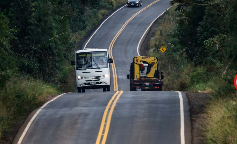 O governador Carlos Massa Ratinho Junior entregou nesta quinta-feira (06) as obras de pavimentação e recape asfáltico da Rodovia Municipal João Maria de Jesus, em Turvo, na Região Central do Paraná.Foto: Jonathan Campos/AEN