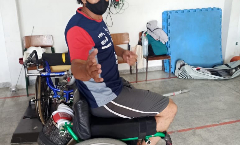 Equipe paranaense de esgrima em cadeira de rodas é referência nacional - Foto: ADFP.