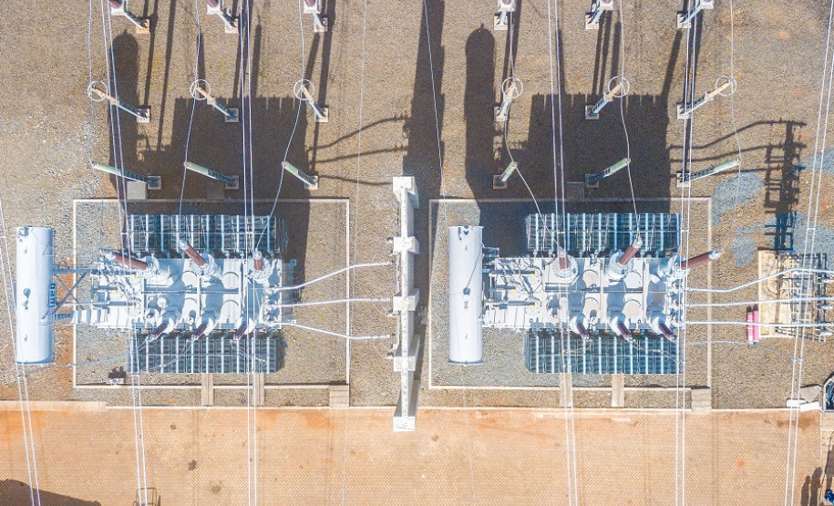A Copel colocou em operação o segundo transformador de 225 megavolt-amperes (MVA) de potência na subestação Ponta Grossa Sul, concluindo um importante projeto de reforço no sistema de transmissão de energia da região central do Paraná, três meses antes do prazo estabelecido pela Agência Nacional de Energia Elétrica (Aneel). - Foto: Copel