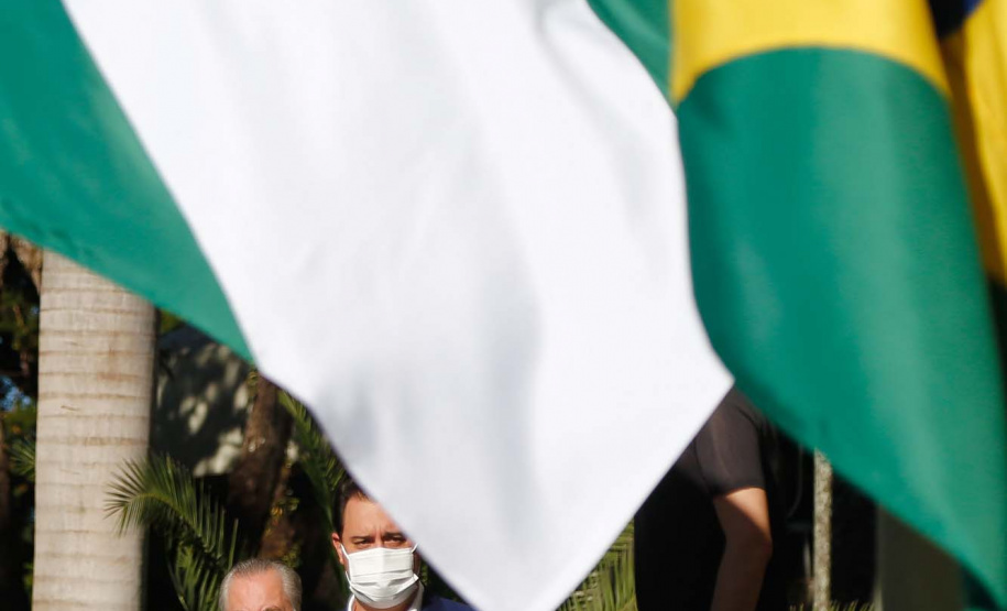 Maringá está em festa. A mais populosa cidade da Região Noroeste, com cerca de 430 mil habitantes, completou 74 anos nesta segunda-feira (10). Para celebrar, o Governo do Estado entregou dois presentes. São convênios assinados pelo governador Carlos Massa Ratinho Junior para obras de infraestrutura no município.
Foto: Jonathan Campos/AEN