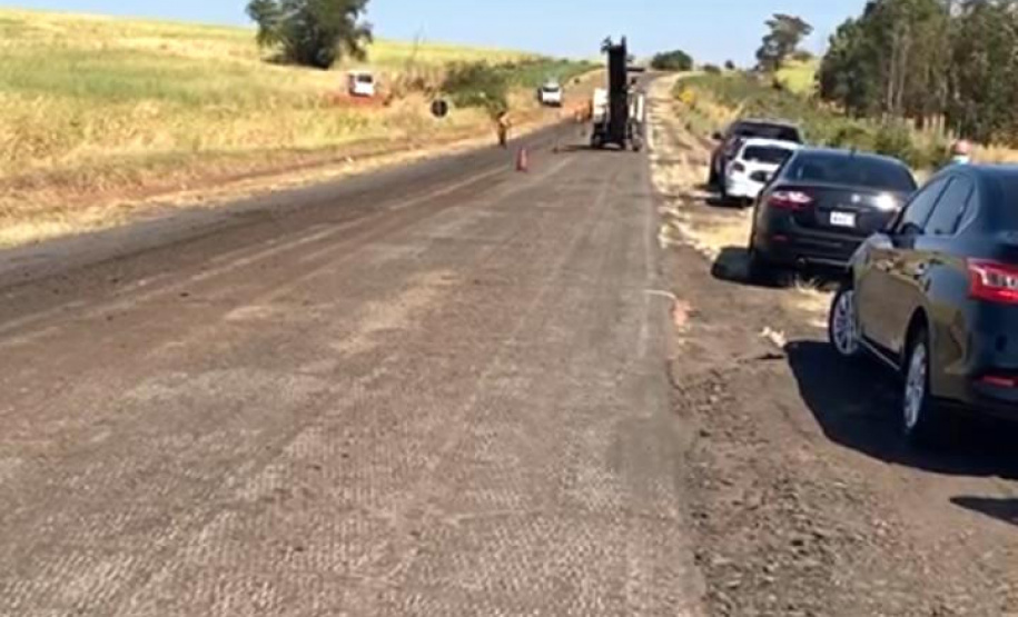 O Governo do Estado iniciou nesta segunda-feira (10) as obras de conservação da PR-463, rodovia que faz a ligação do Noroeste paranaense com o Interior de São Paulo