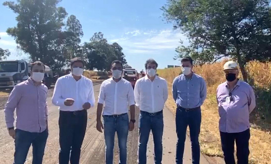 O Governo do Estado iniciou nesta segunda-feira (10) as obras de conservação da PR-463, rodovia que faz a ligação do Noroeste paranaense com o Interior de São Paulo