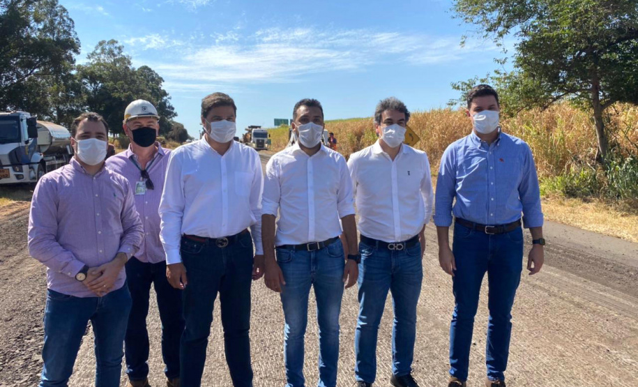 O Governo do Estado iniciou nesta segunda-feira (10) as obras de conservação da PR-463, rodovia que faz a ligação do Noroeste paranaense com o Interior de São Paulo